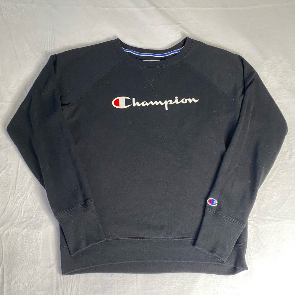Champion black sweatshirt/pullover with logo